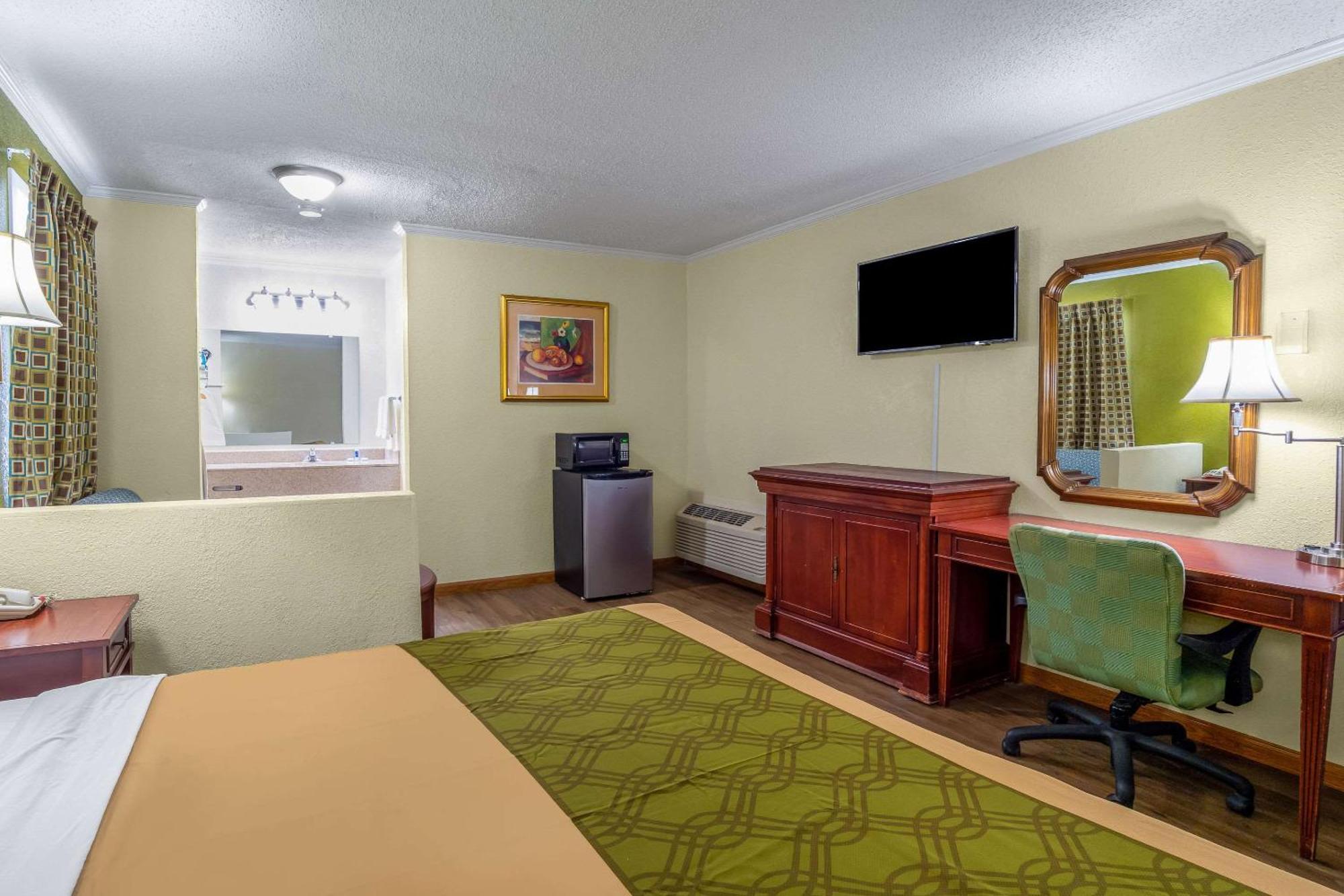 Rodeway Inn & Suites Fort Jackson Columbia Kültér fotó