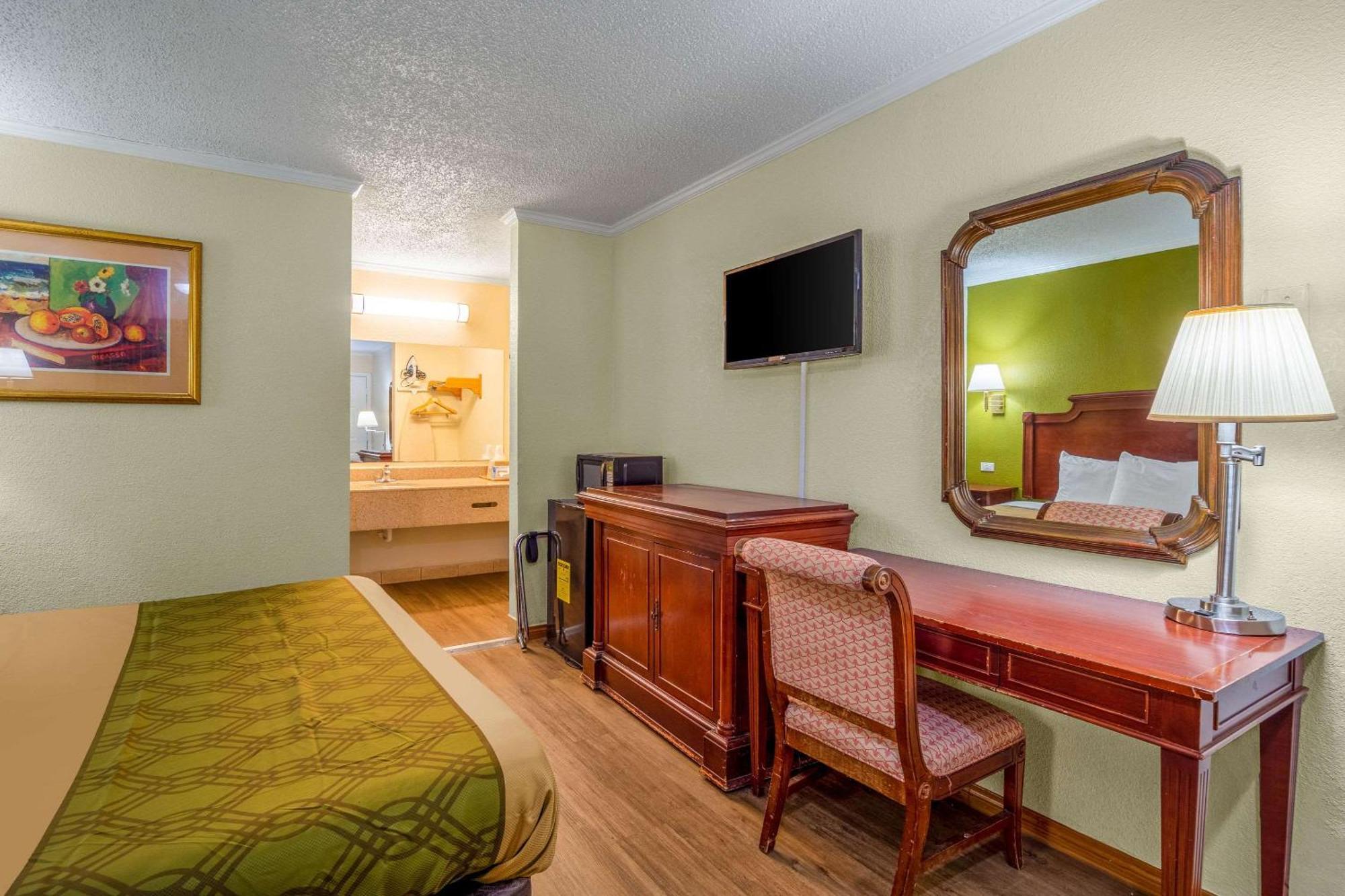 Rodeway Inn & Suites Fort Jackson Columbia Kültér fotó