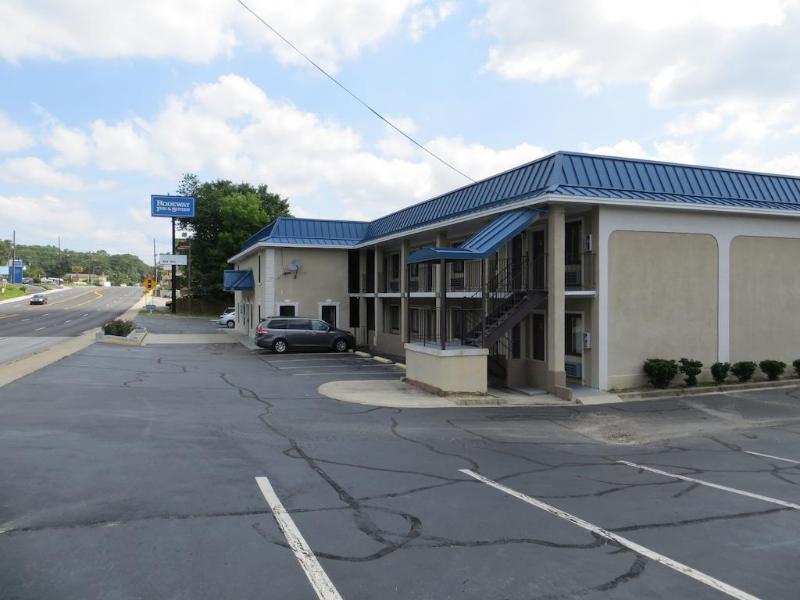 Rodeway Inn & Suites Fort Jackson Columbia Kültér fotó