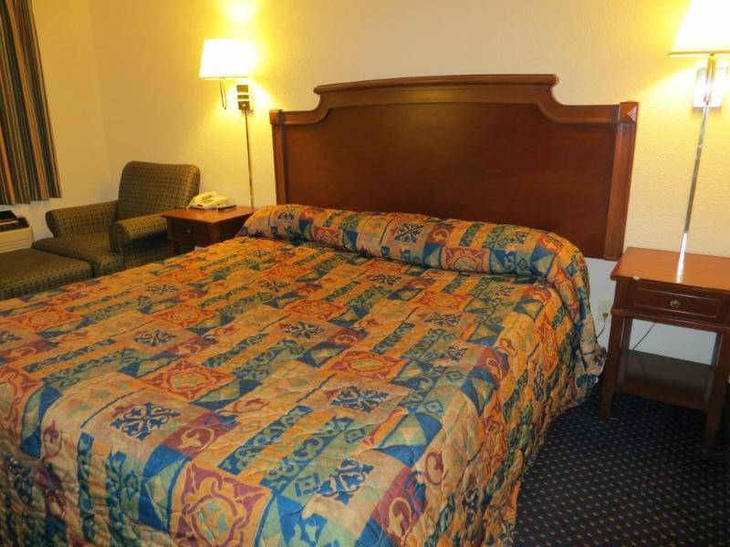 Rodeway Inn & Suites Fort Jackson Columbia Kültér fotó